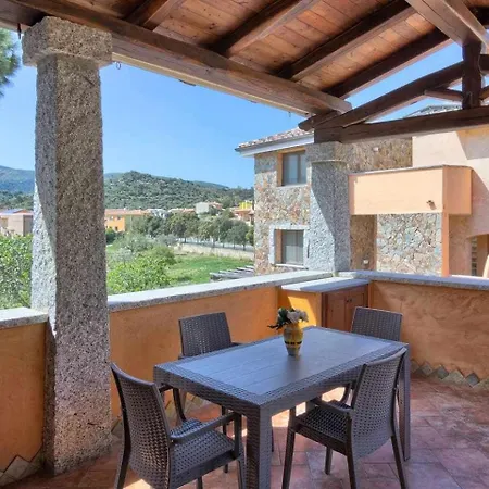 Apartament Casa Ursula A 800 M Dal Mare *