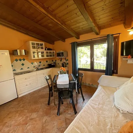 Apartament Casa Ursula A 800 M Dal Mare